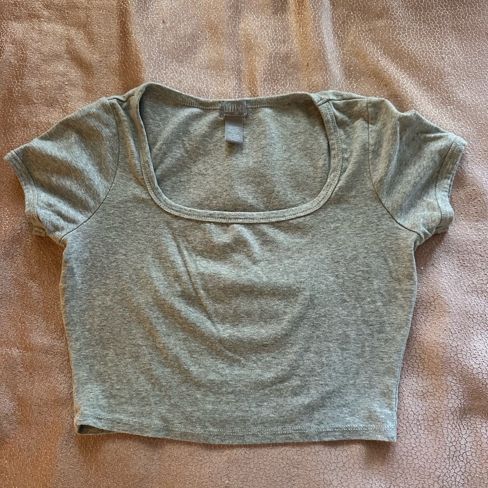 Tilly's Light Gray Women's Crop Top